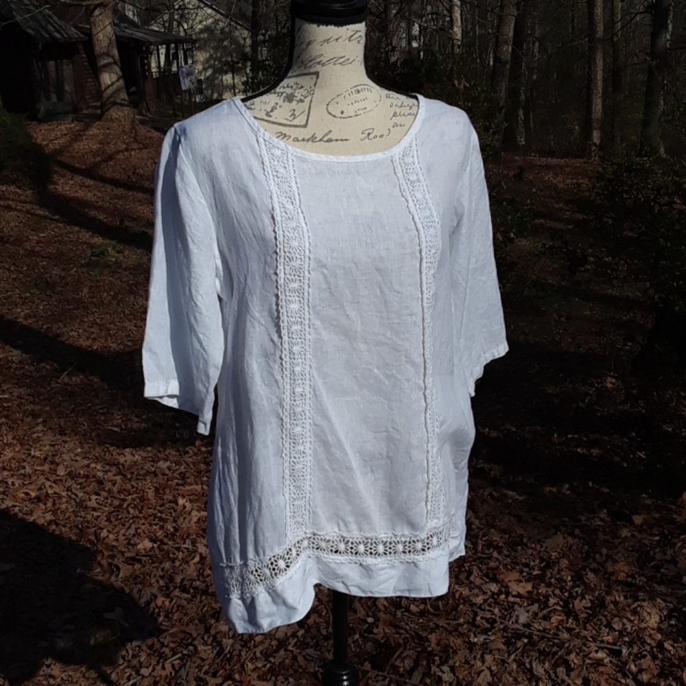 Classic White Linen Tunic with Crochet Trim